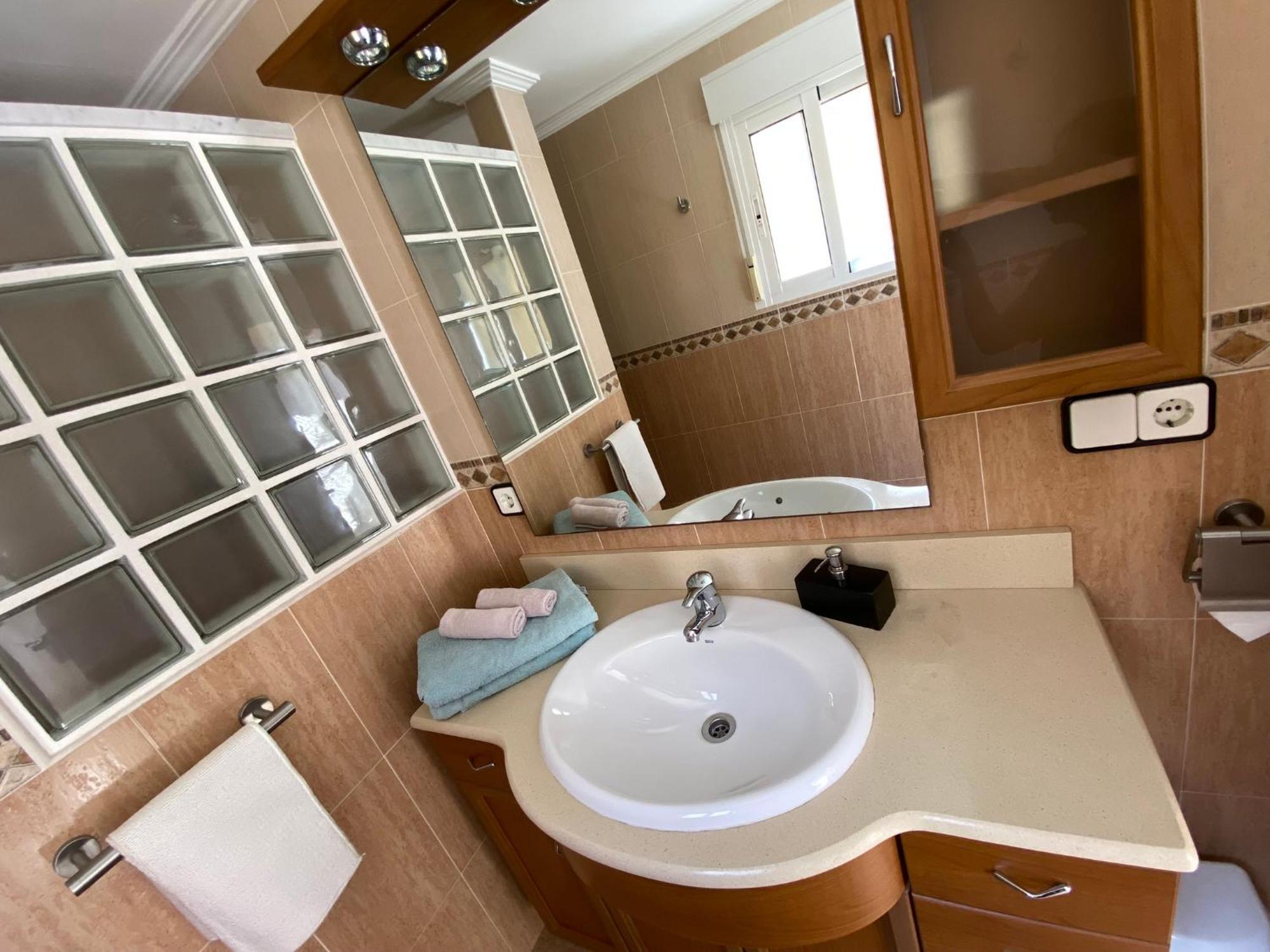Guesthouse In Torrent ภายนอก รูปภาพ