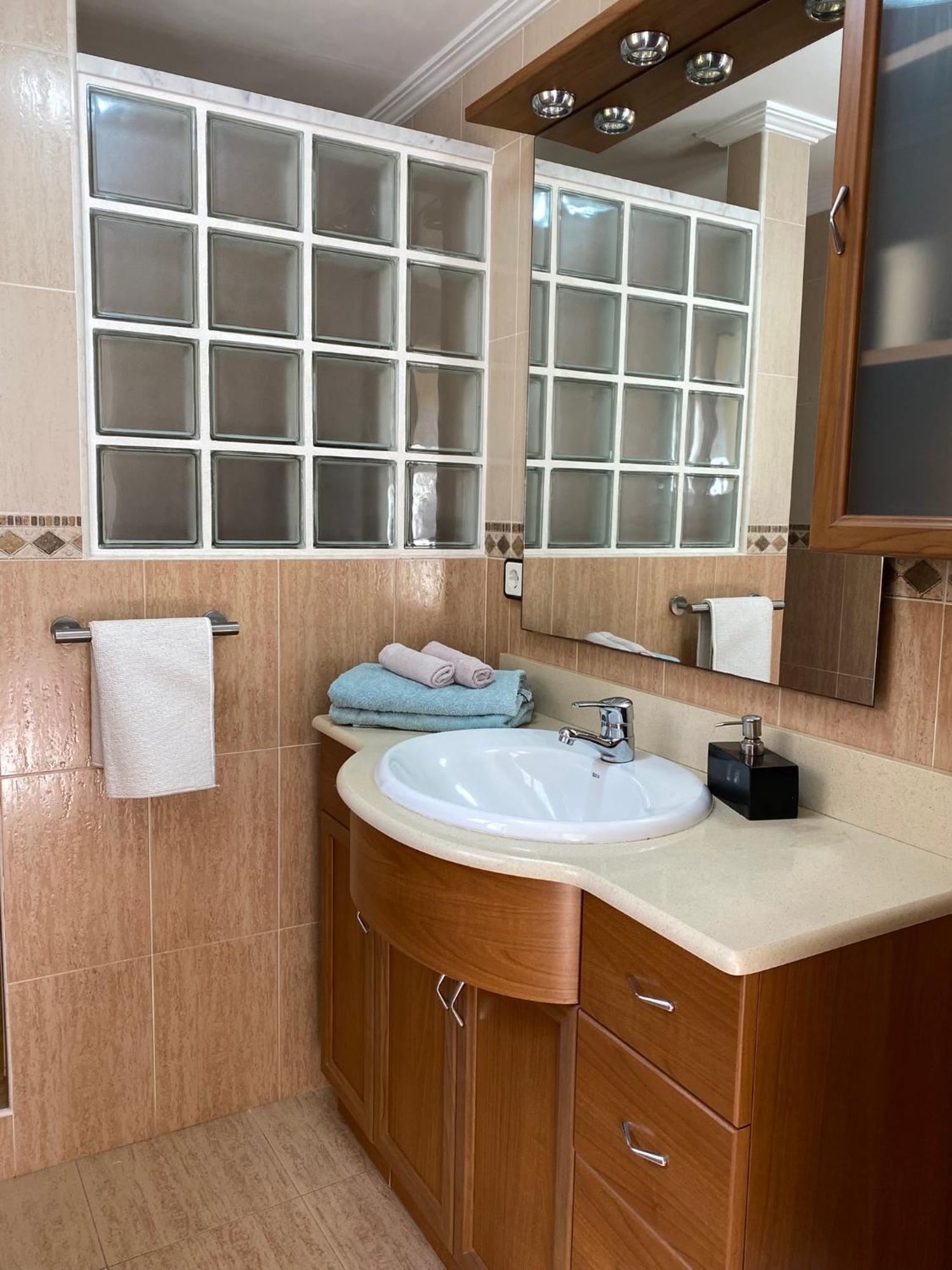 Guesthouse In Torrent ภายนอก รูปภาพ